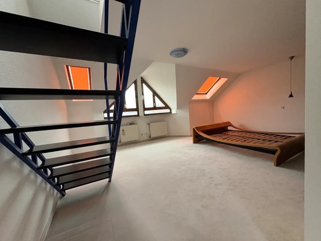 Schlafzimmer mit Ausblick im OG